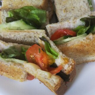 幼児食チーズ野菜サンドイッチ